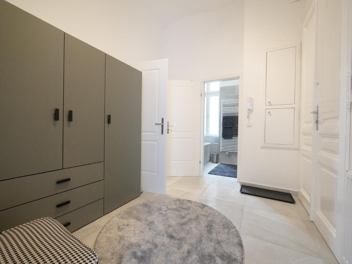 Stylish City Center Apartment Vienna Exterior photo