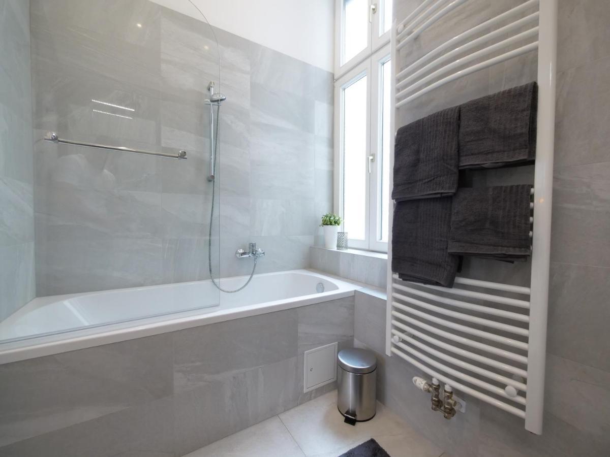 Stylish City Center Apartment Vienna Exterior photo